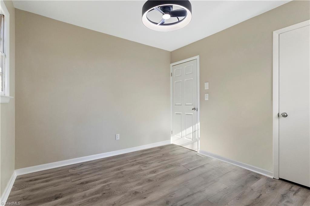 property viewer photo 16