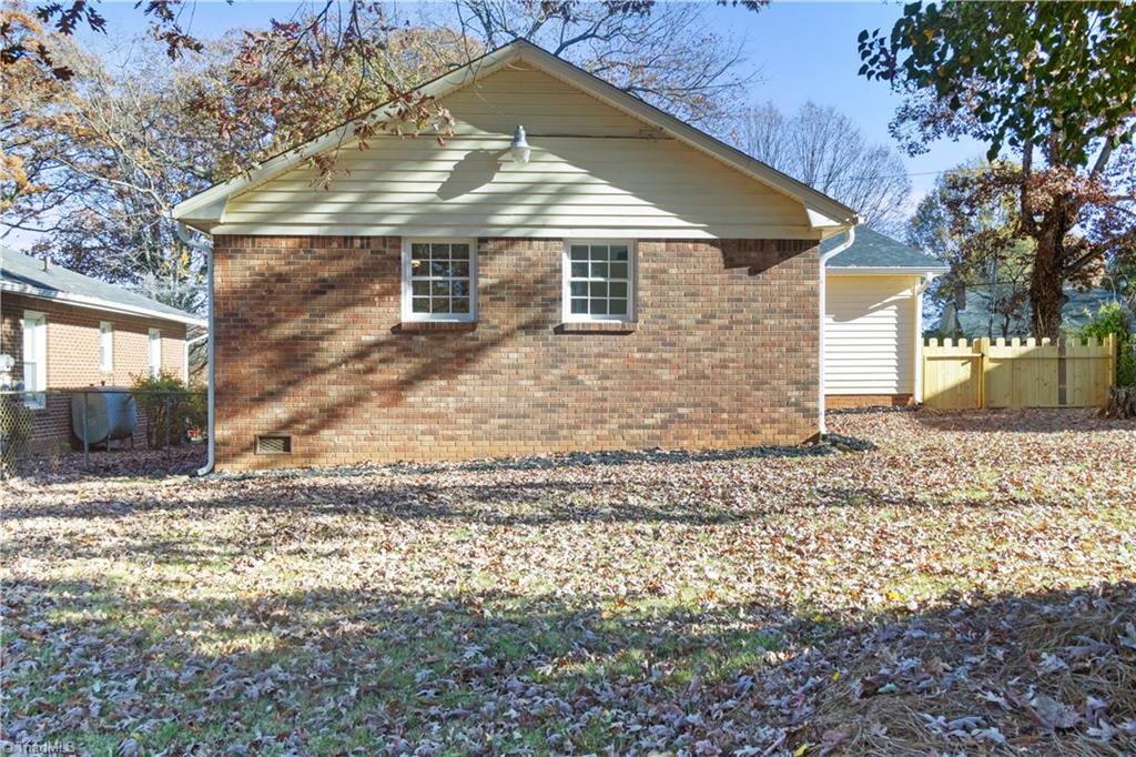 property viewer photo 20