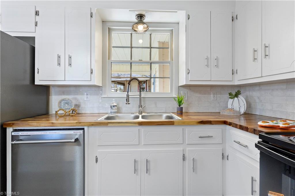 property viewer photo 8