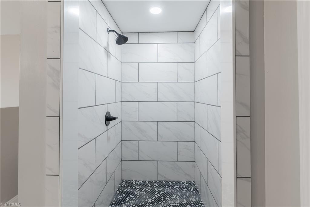 property viewer photo 10