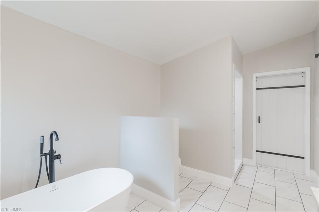 property viewer photo 11
