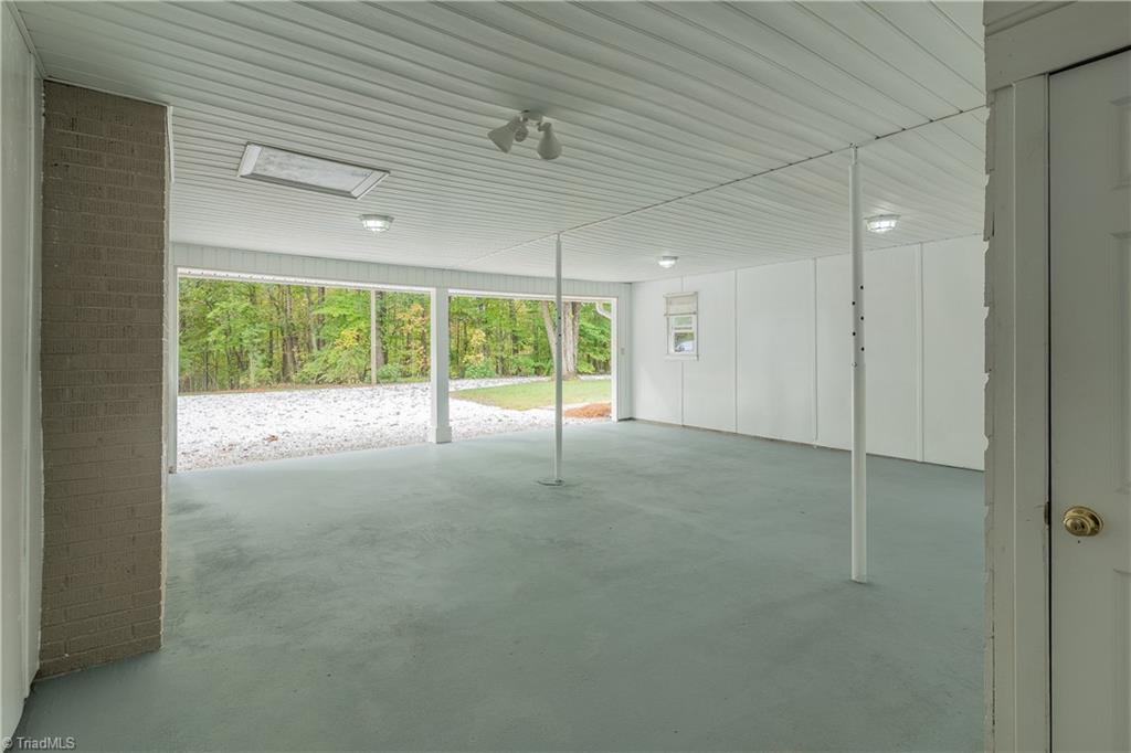 property viewer photo 35