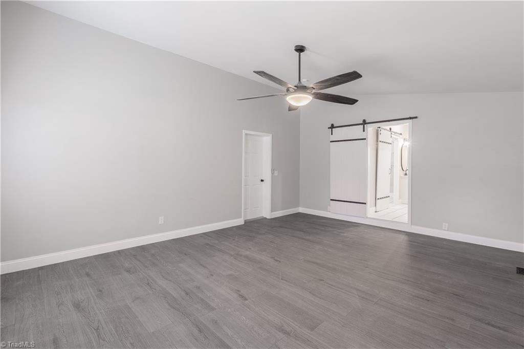 property viewer photo 5