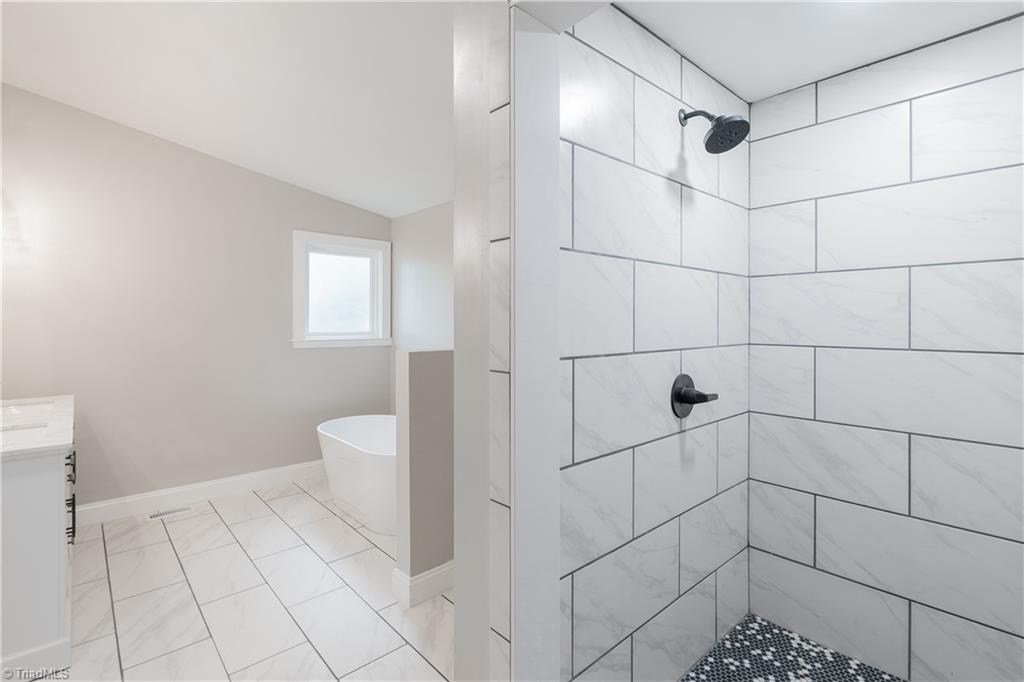 property viewer photo 7