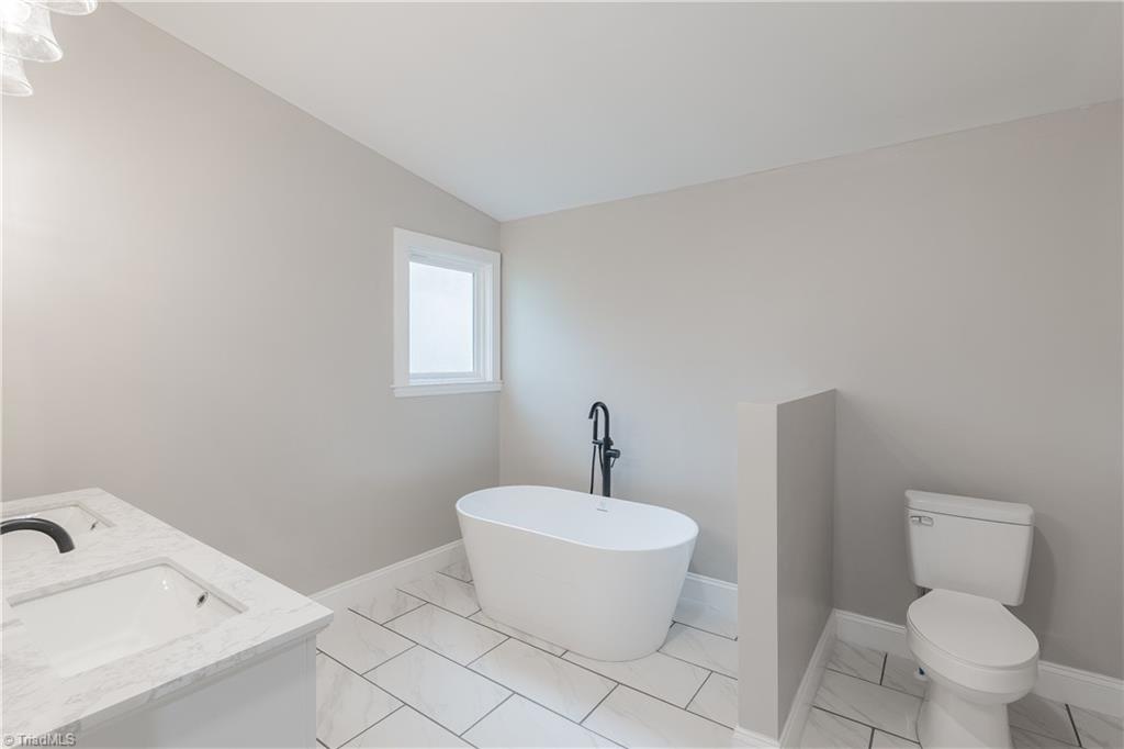 property viewer photo 9