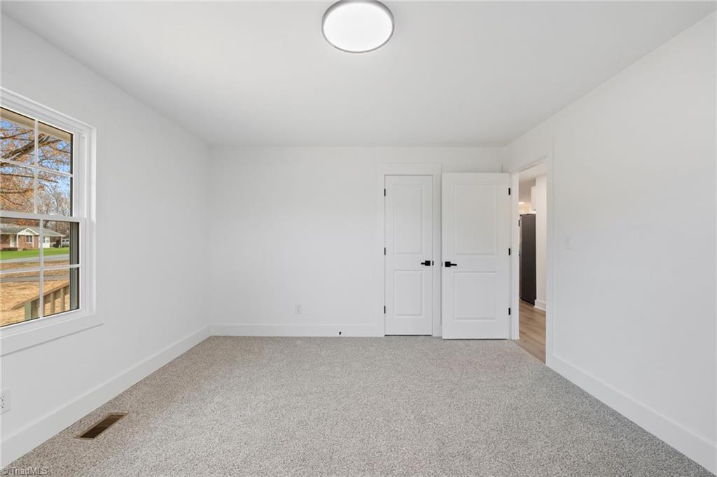 property viewer photo 11
