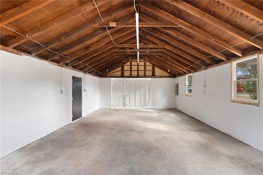 property viewer photo 18