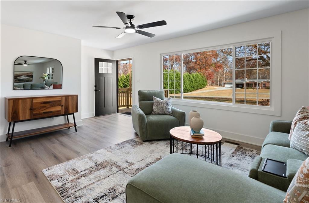 property viewer photo 2