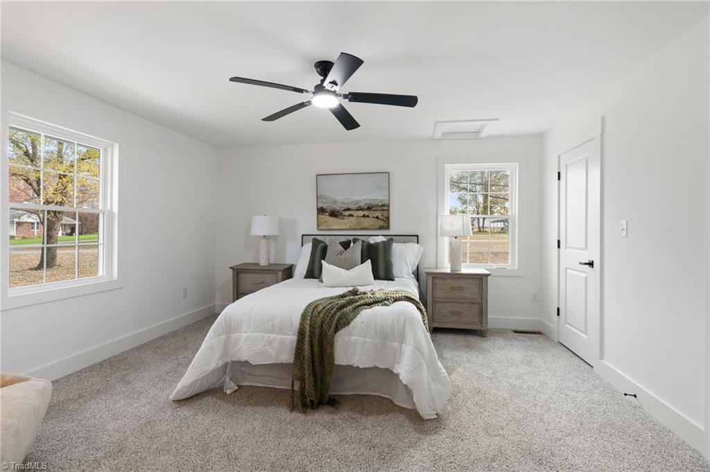 property viewer photo 7