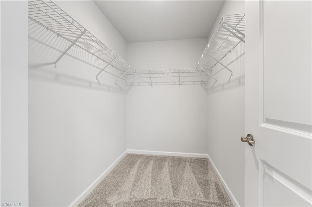 property viewer photo 16