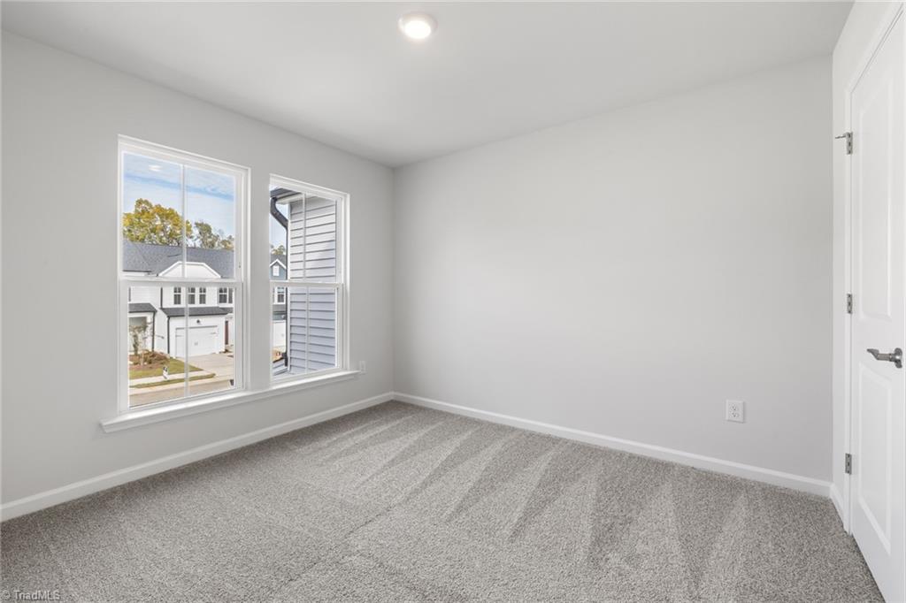 property viewer photo 20