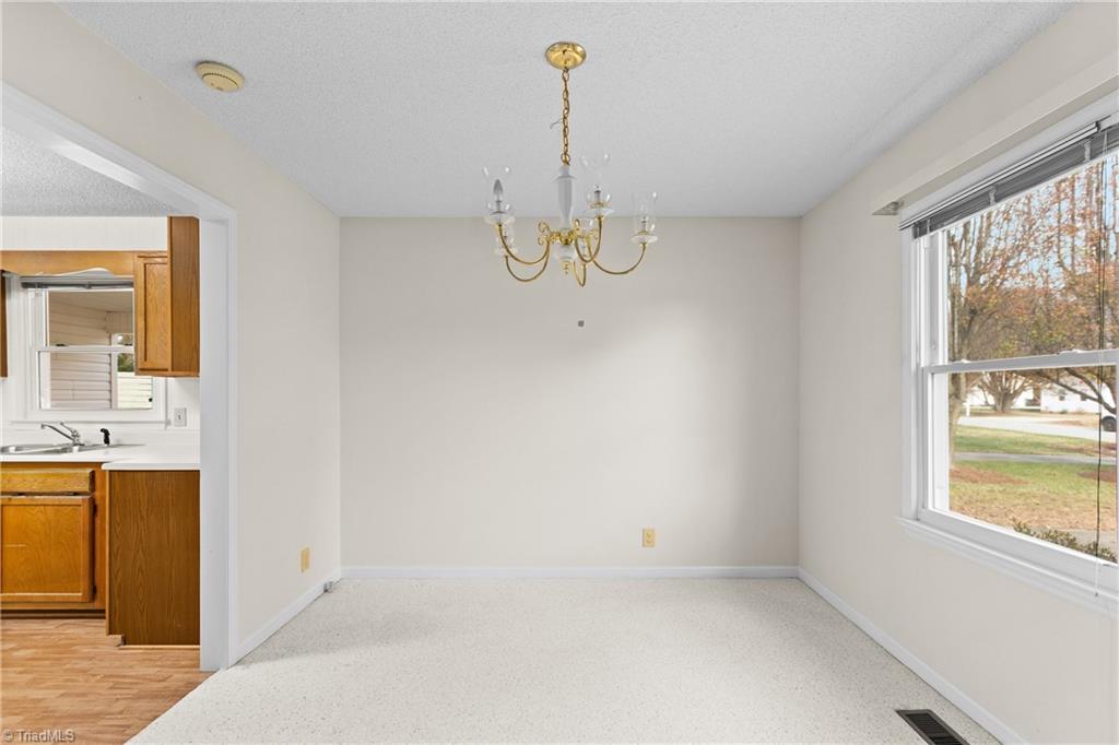 property viewer photo 12