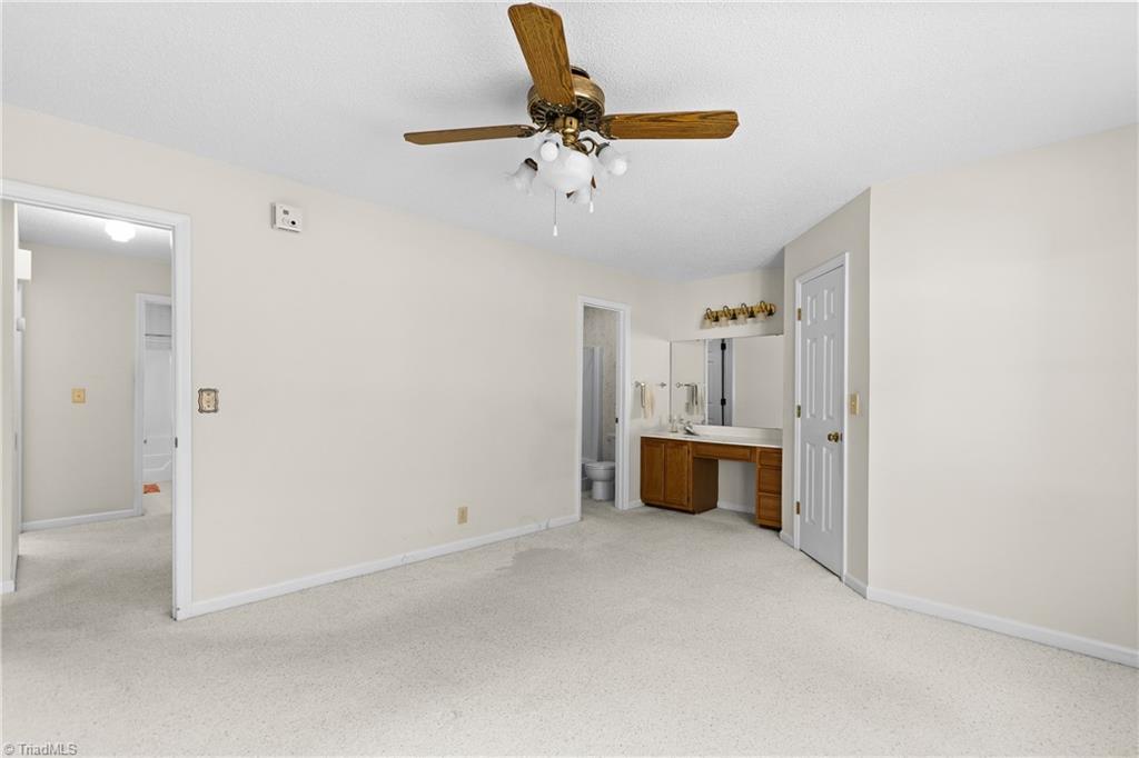 property viewer photo 15