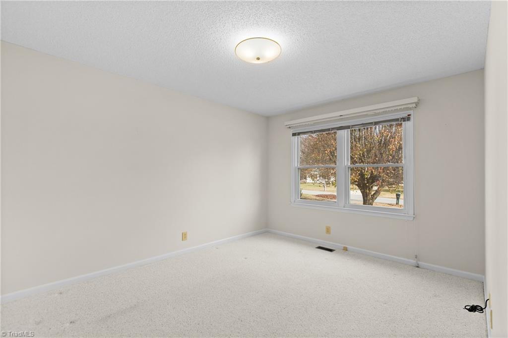 property viewer photo 20