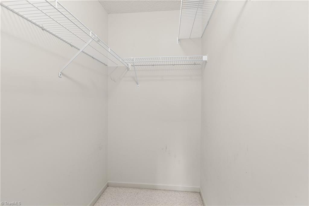 property viewer photo 22