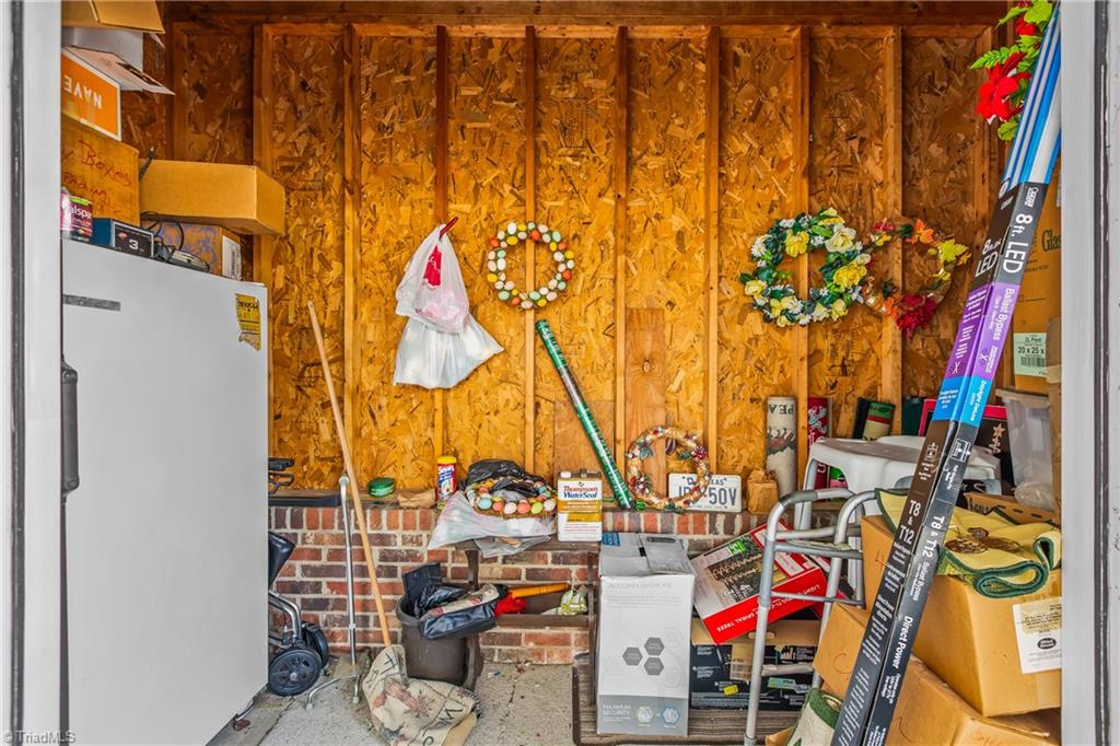 property viewer photo 26