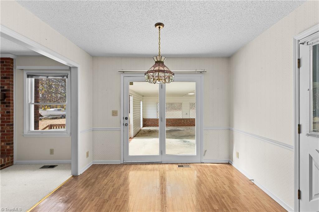 property viewer photo 6