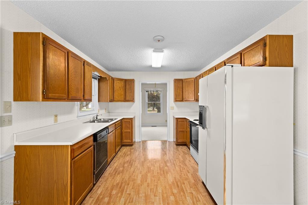 property viewer photo 7
