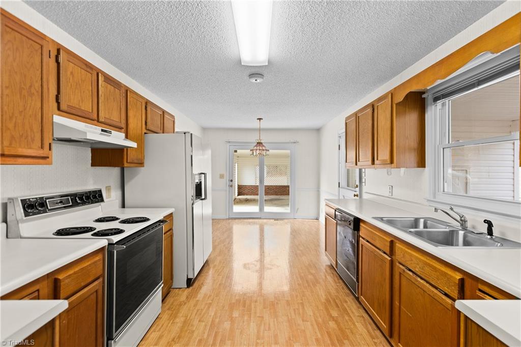 property viewer photo 8