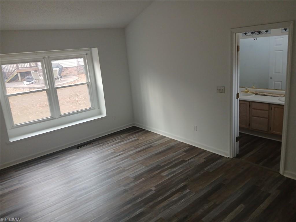 property viewer photo 10
