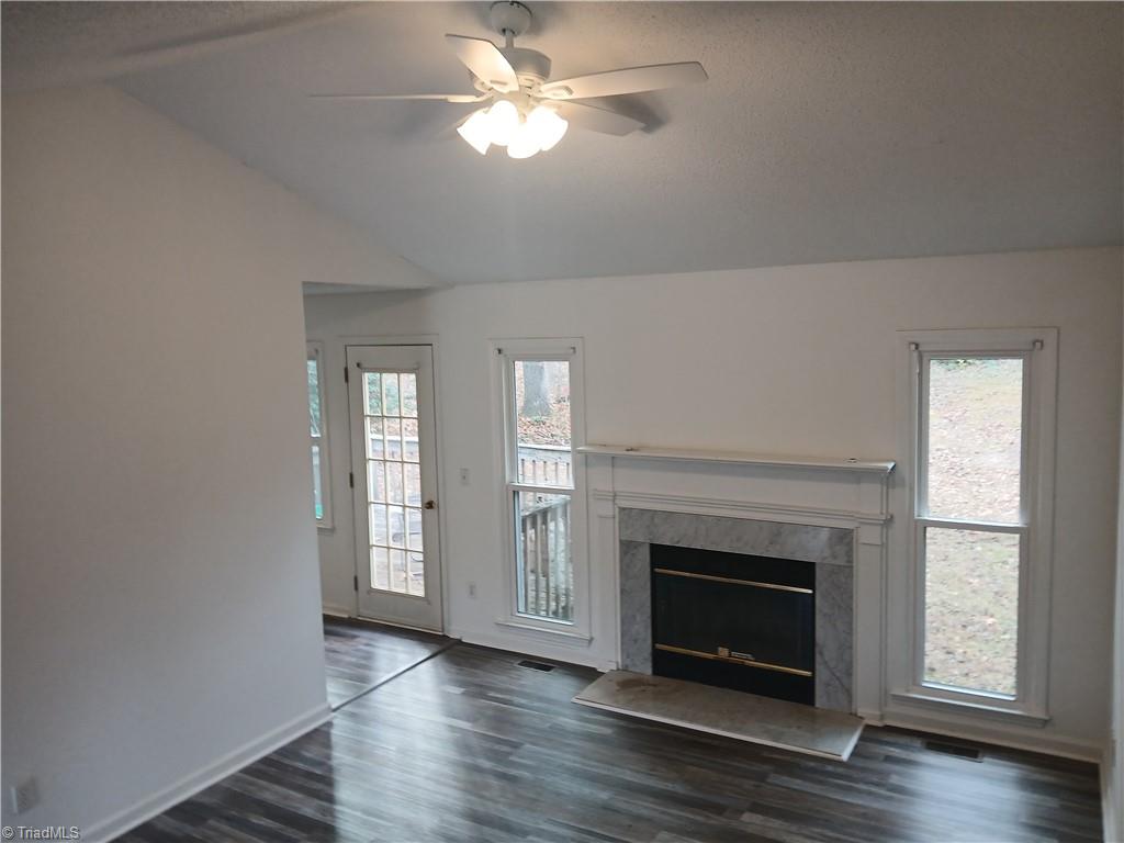 property viewer photo 13