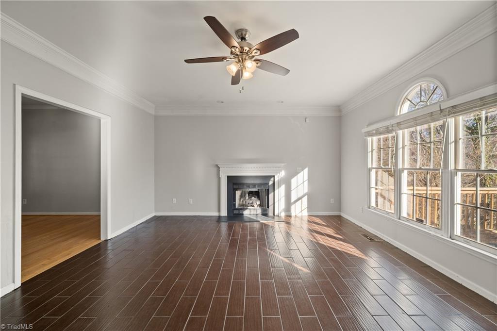 property viewer photo 16