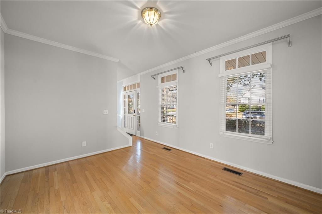 property viewer photo 21