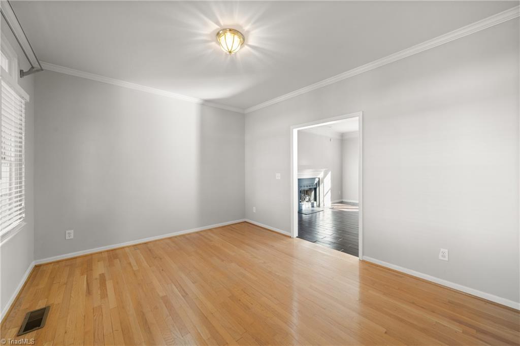 property viewer photo 23