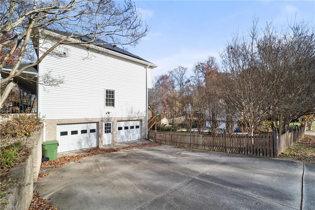 property viewer photo 45