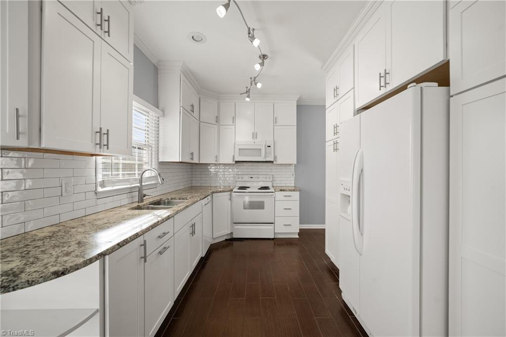 property viewer photo 9