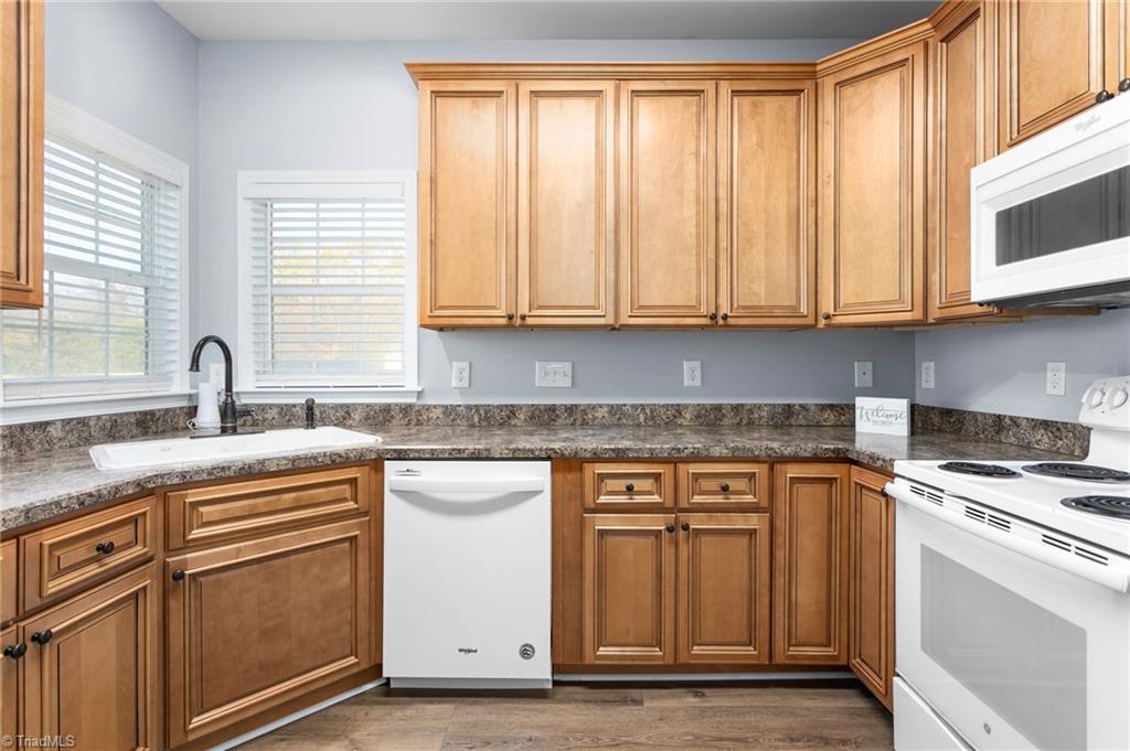 property viewer photo 12