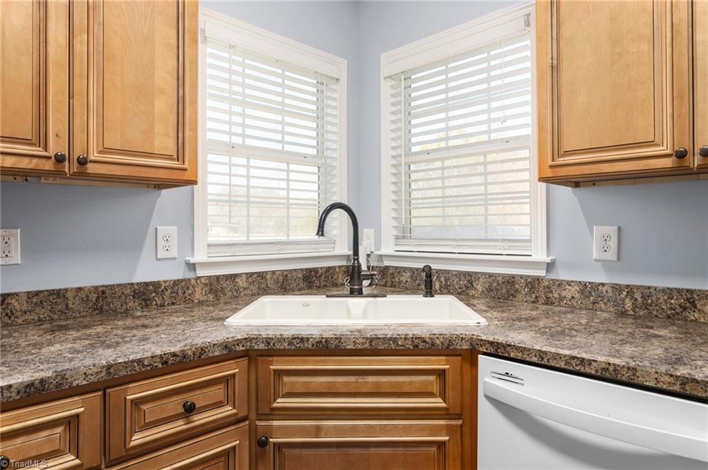 property viewer photo 13