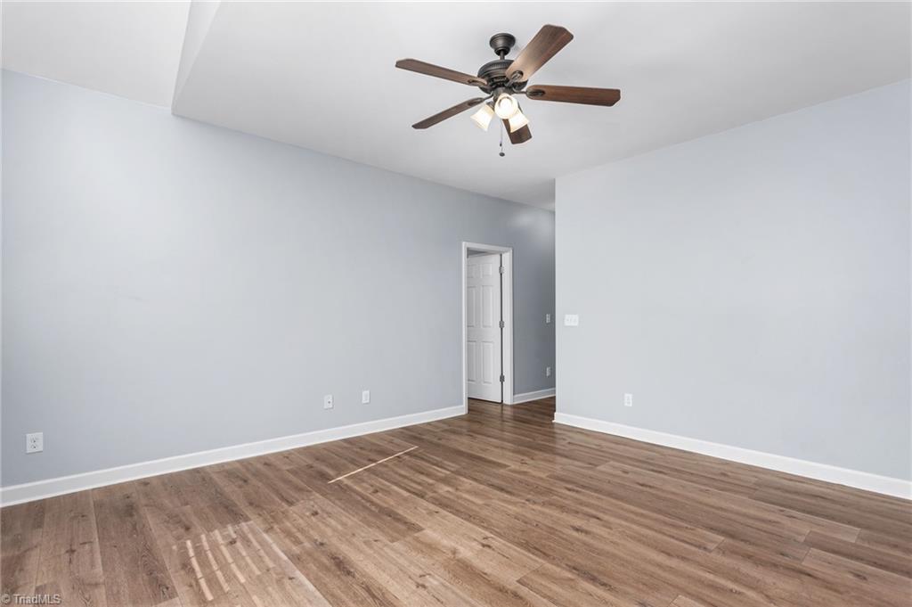 property viewer photo 22