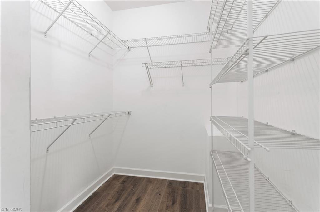 property viewer photo 26
