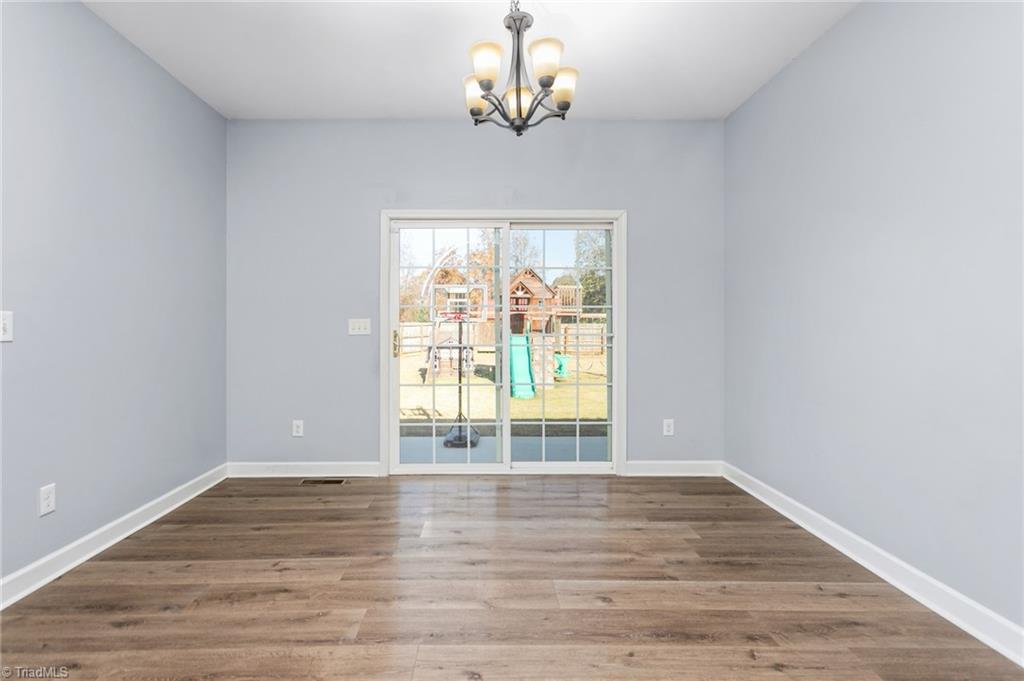 property viewer photo 9