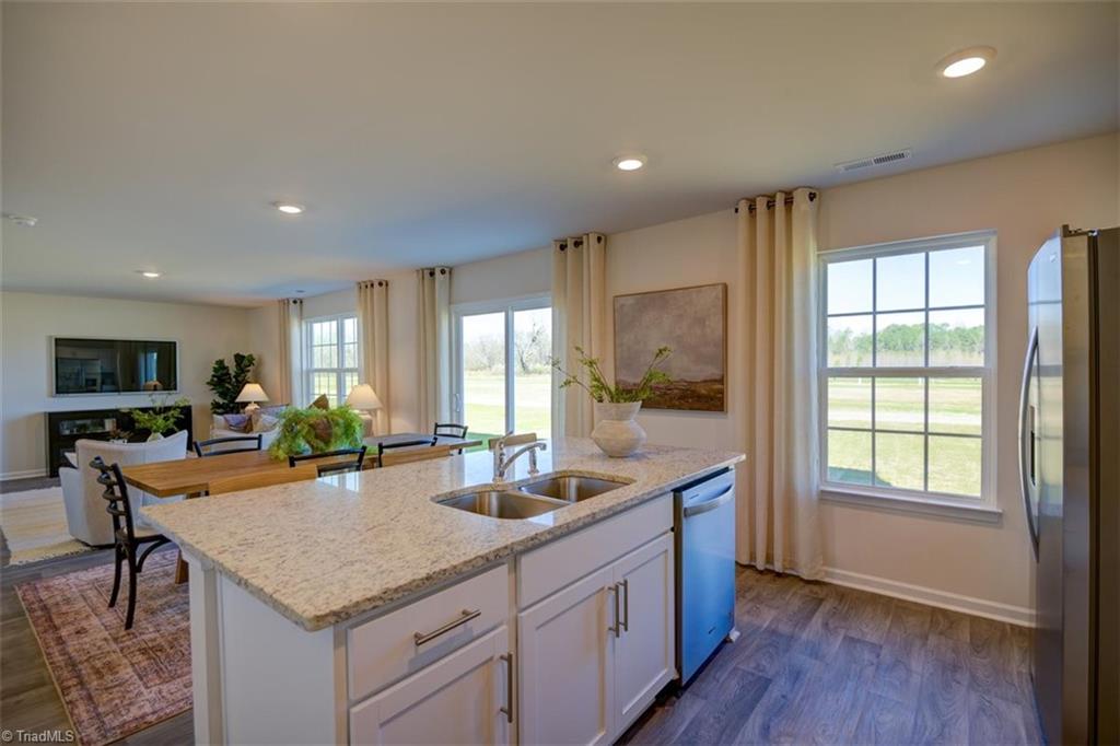 property viewer photo 10