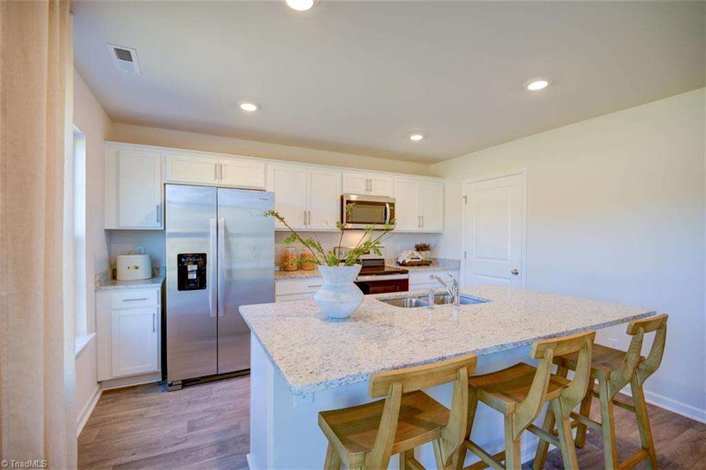 property viewer photo 13