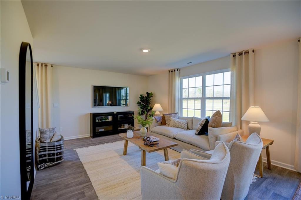 property viewer photo 15