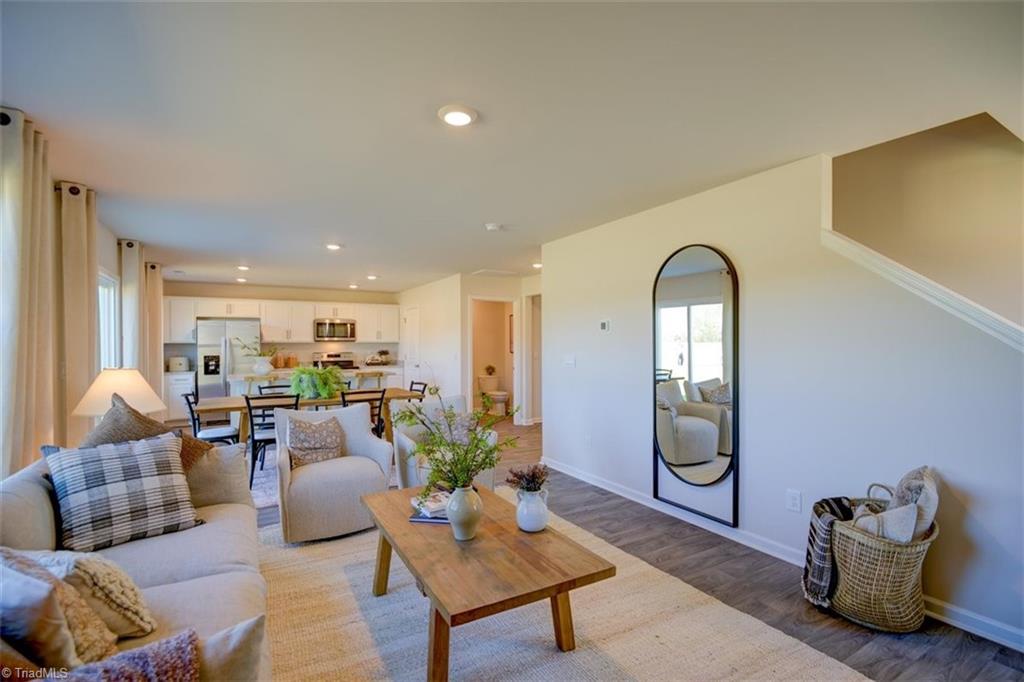 property viewer photo 18