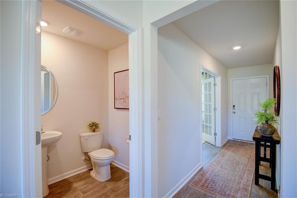 property viewer photo 6