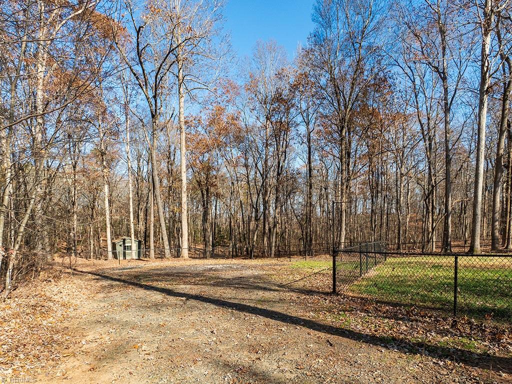 property viewer photo 32