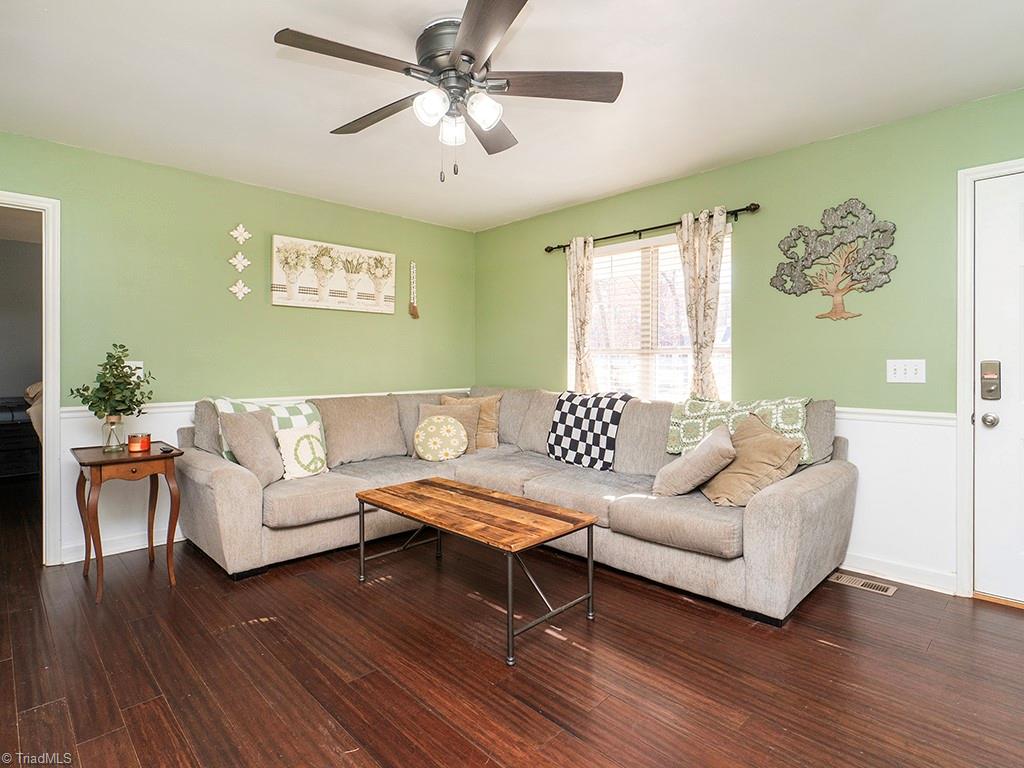 property viewer photo 4