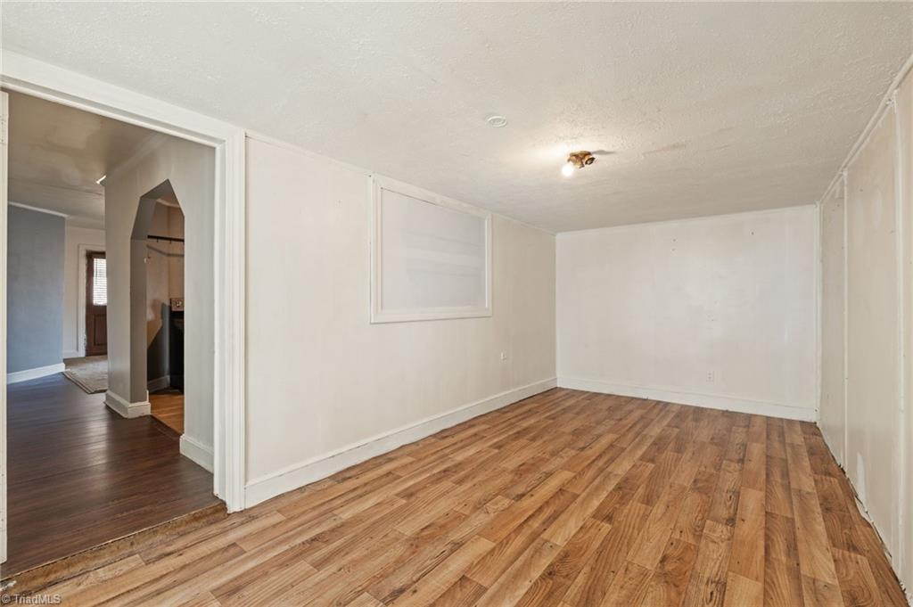 property viewer photo 23