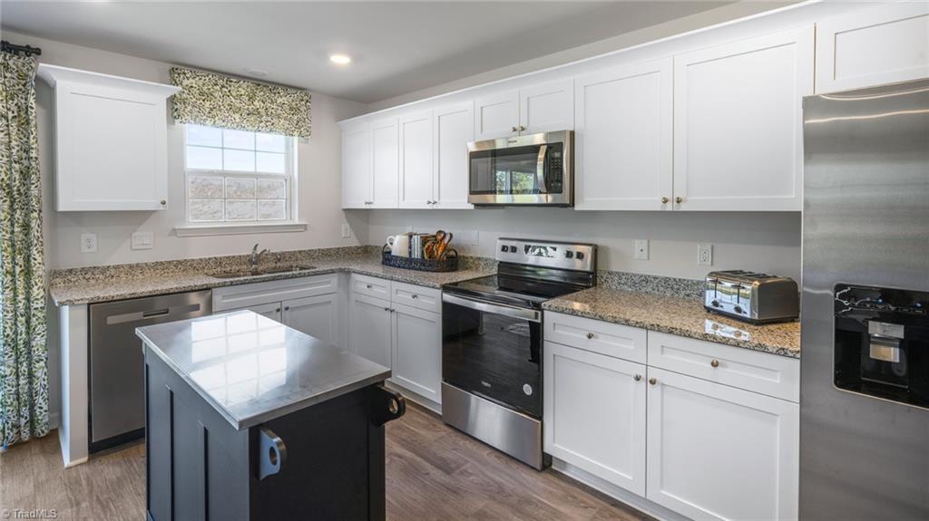 property viewer photo 21