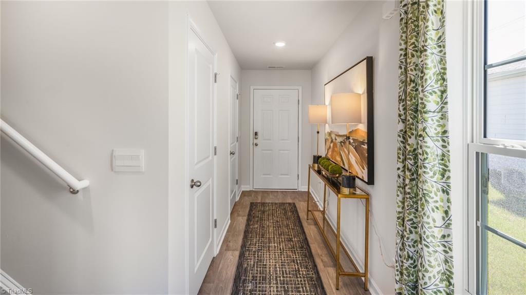 property viewer photo 5
