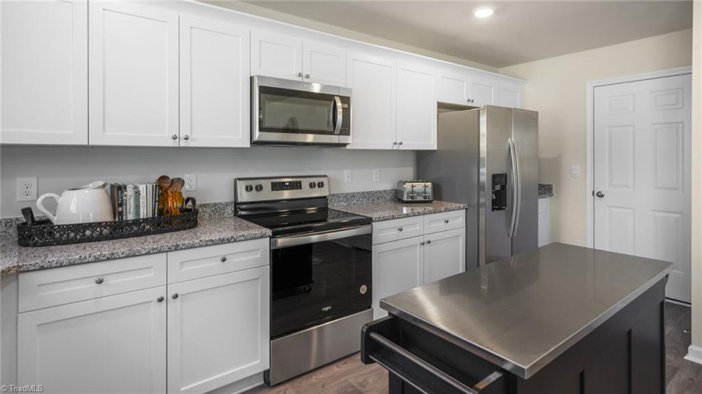 property viewer photo 9