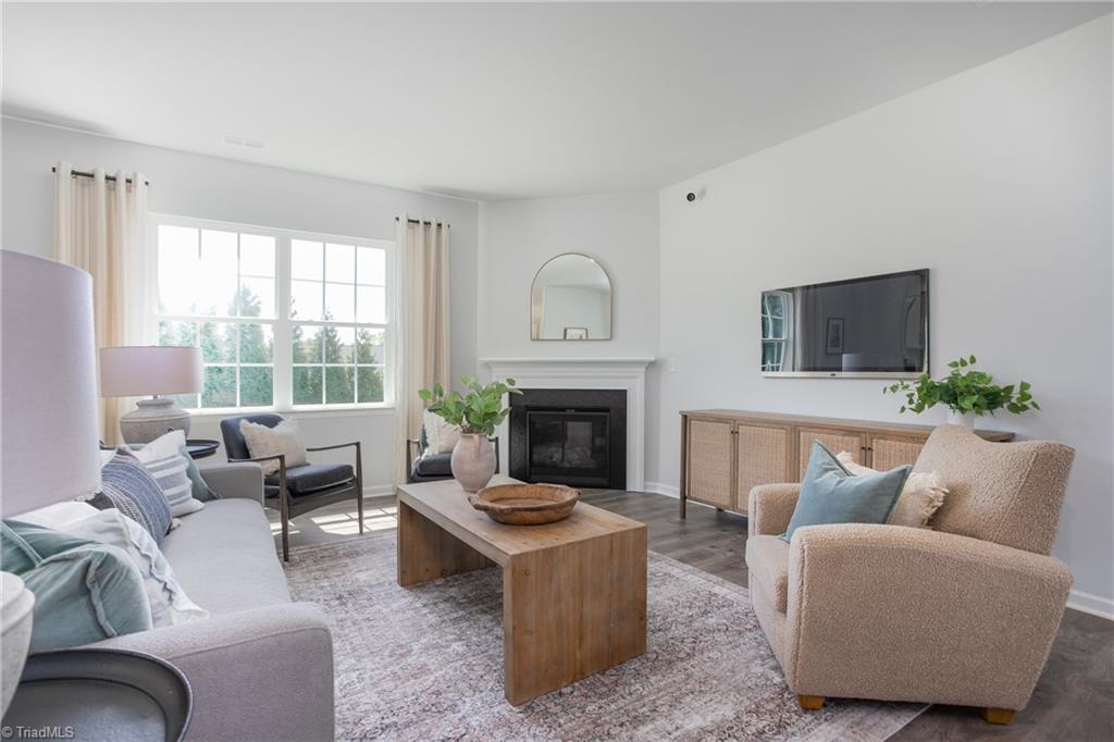 property viewer photo 10