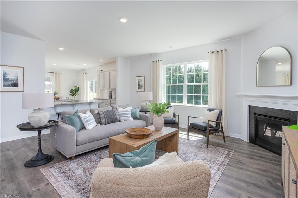 property viewer photo 15