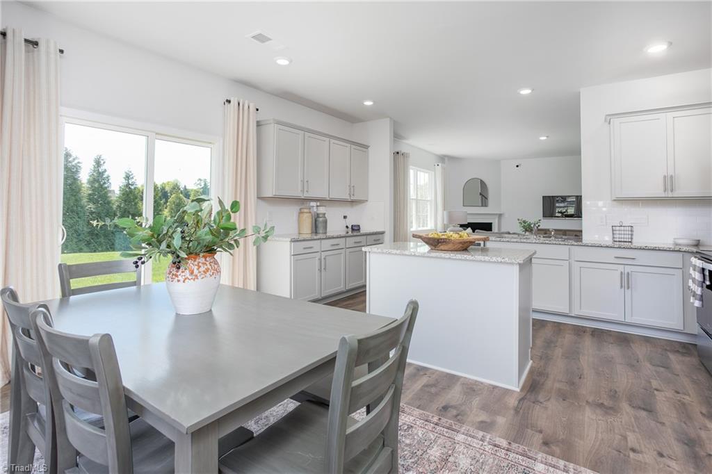 property viewer photo 19
