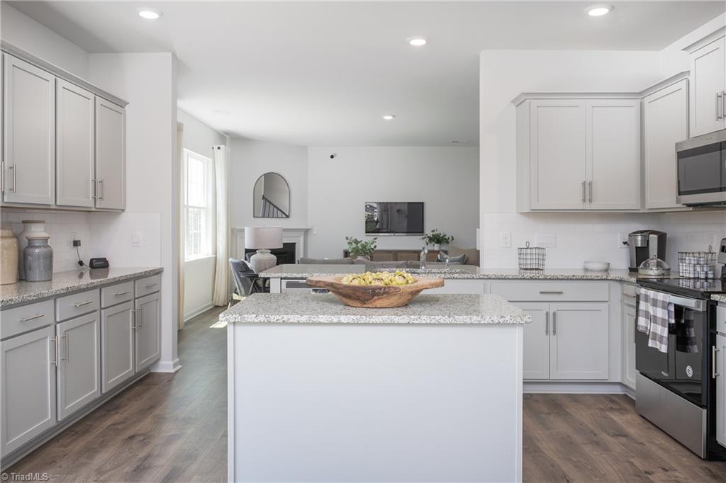 property viewer photo 20